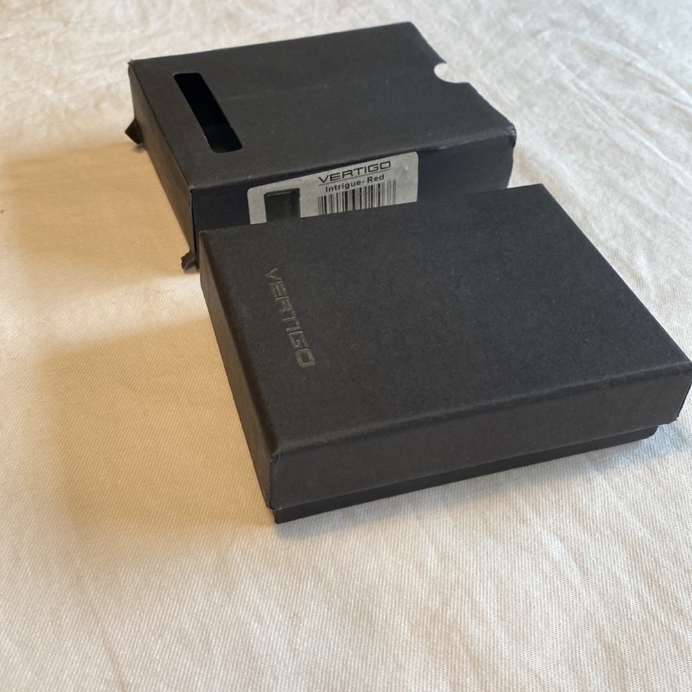 Vertigo Box - Picture 2 of 6